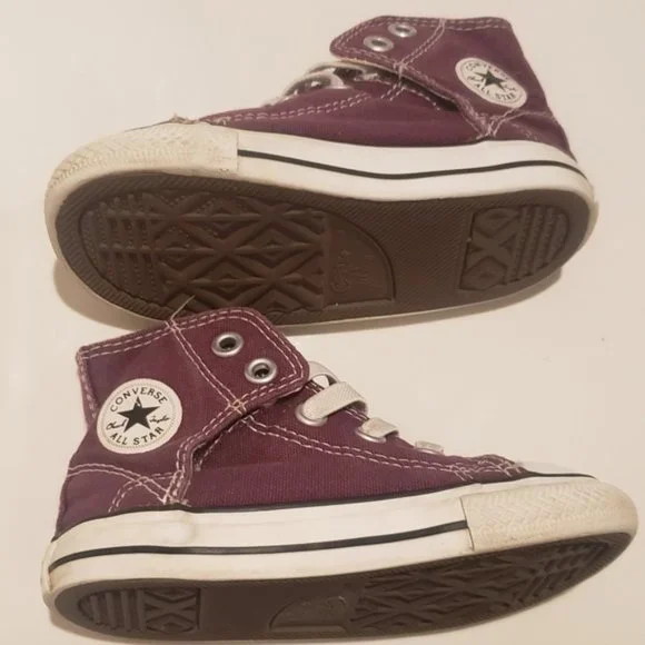Toddler Converse size 7